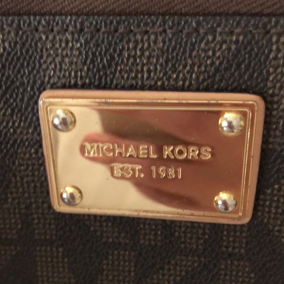 Michael Kors Wristlet - Picture 3 of 5